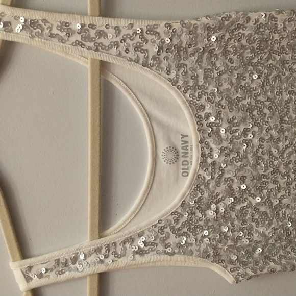 Old Navy Sequined Tank - Size XS - Picture 3 of 8
